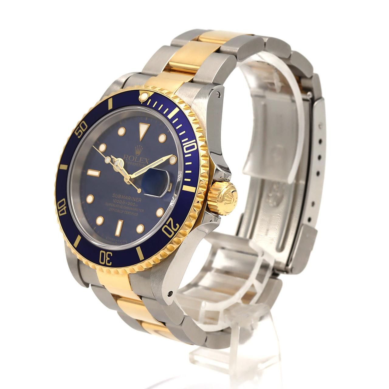 Rolex Submariner Date Automatic Winding S Number Watch — view 2