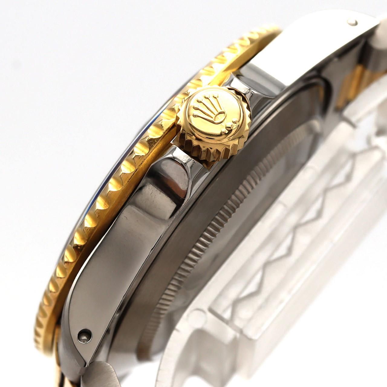 Rolex Submariner Date Automatic Winding S Number Watch — view 3