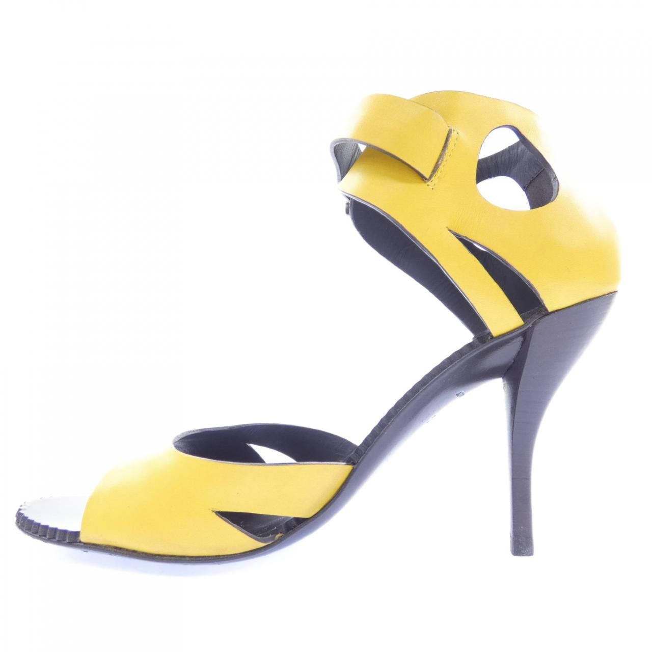 Bottega Veneta Sandals Yellow — view 2
