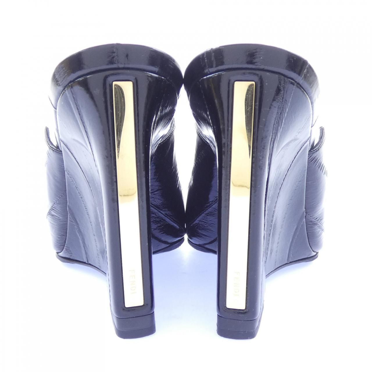 Fendi Sandals Black — view 5