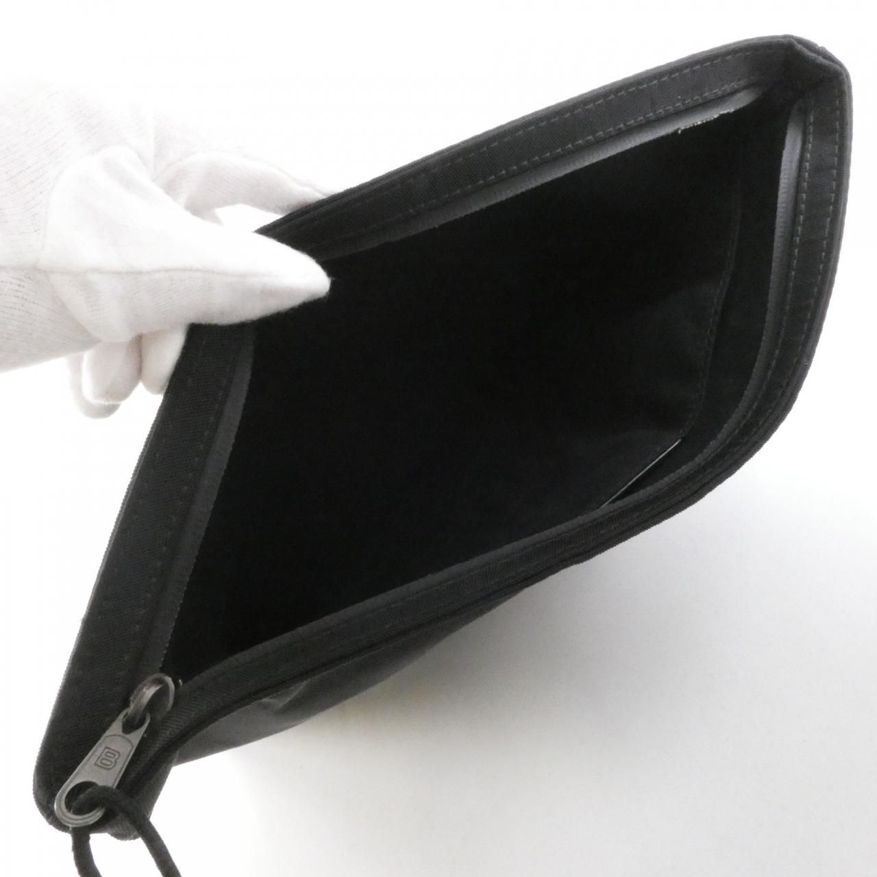 Balenciaga Explorer Pouch Black — view 6