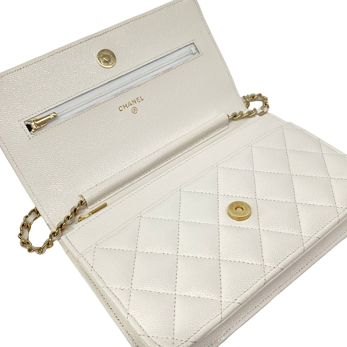 Chanel Wallet Quilted White Chain Gold Metal — view 3