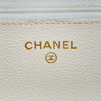 Chanel Wallet Quilted White Chain Gold Metal — view 6