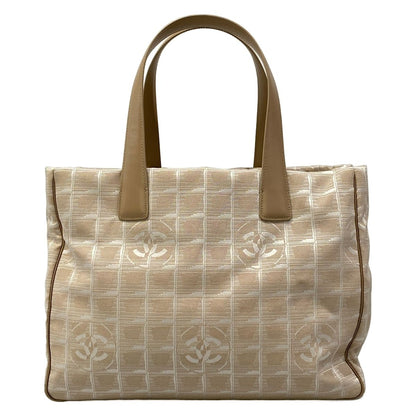 Chanel Handbag New Travel Line Ivory Beige Leather — view 3