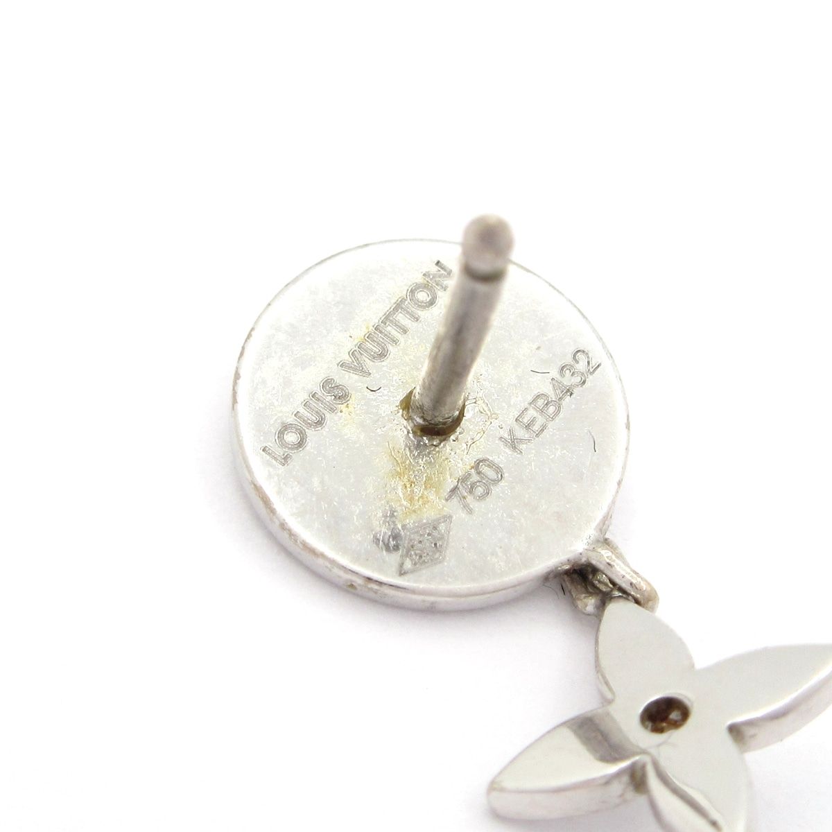 Louis Vuitton Earrings Pe Loulou Pandandreille 18k White Gold Pearl — view 5