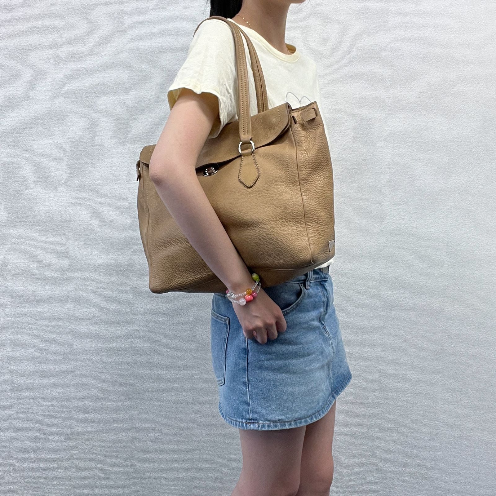 Prada Shoulder Bag Tote Leather Beige Silver Vintage — view 3