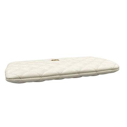 Chanel Pouch Quilted White CC Logo Gold — view 3