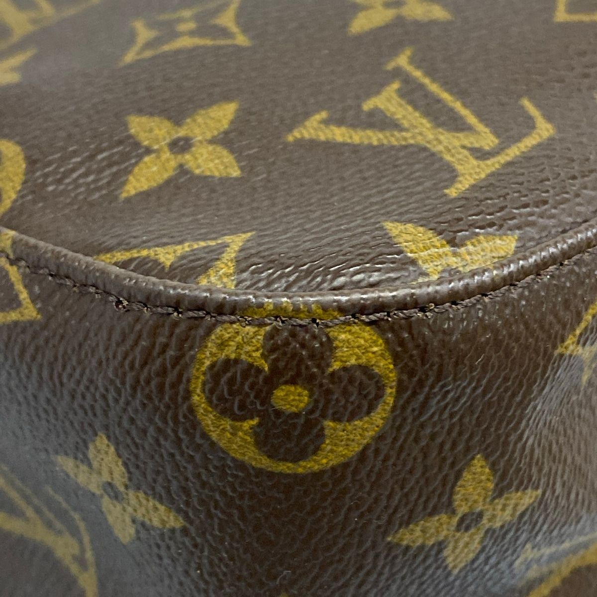 Louis Vuitton Shoulder Bag Monogram Looping — view 6