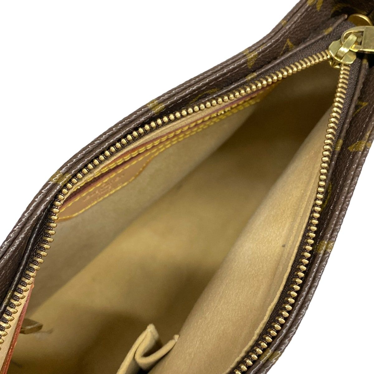 Louis Vuitton Shoulder Bag Monogram Looping — view 7