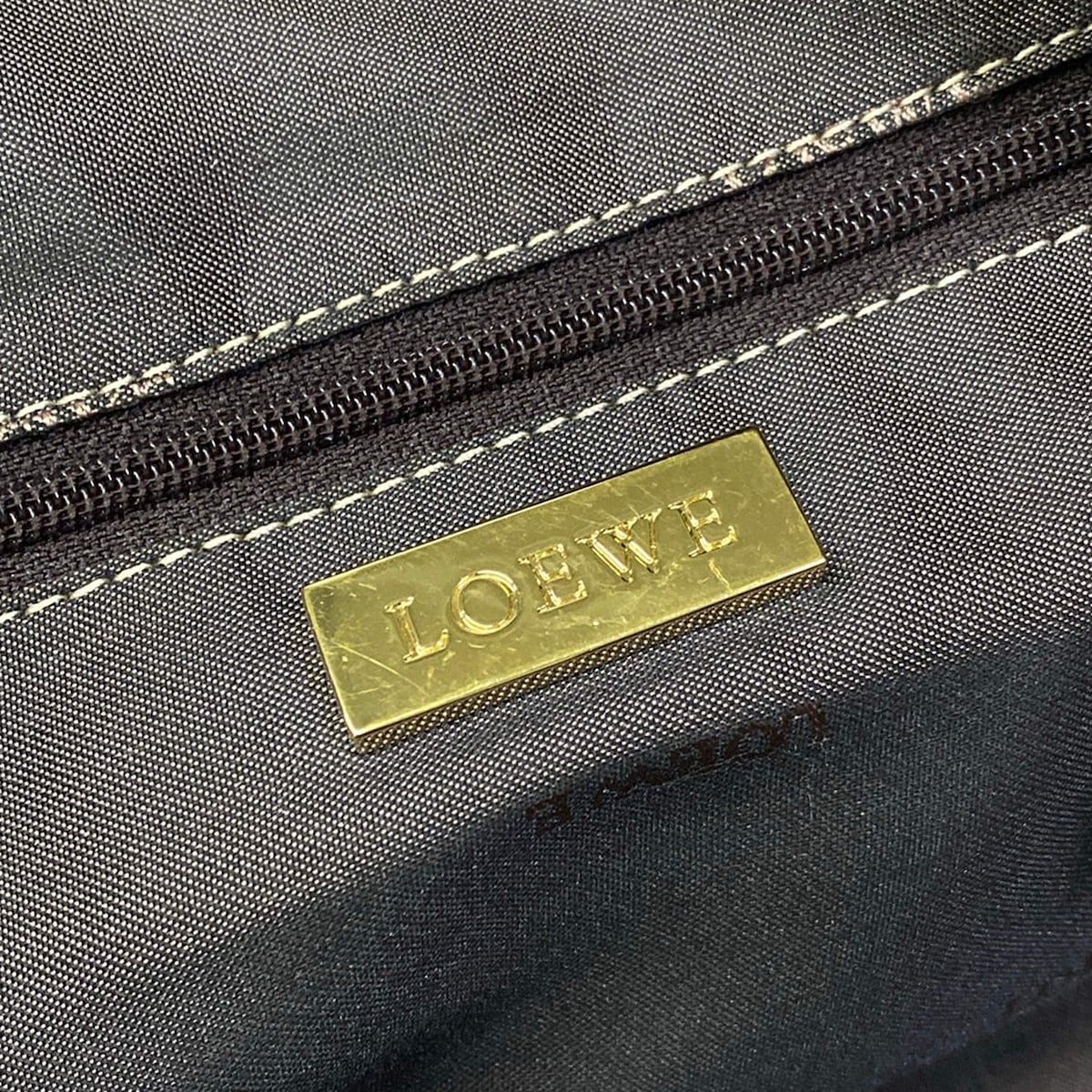 Loewe Handbag Amazona 28 Brown Leather — view 9