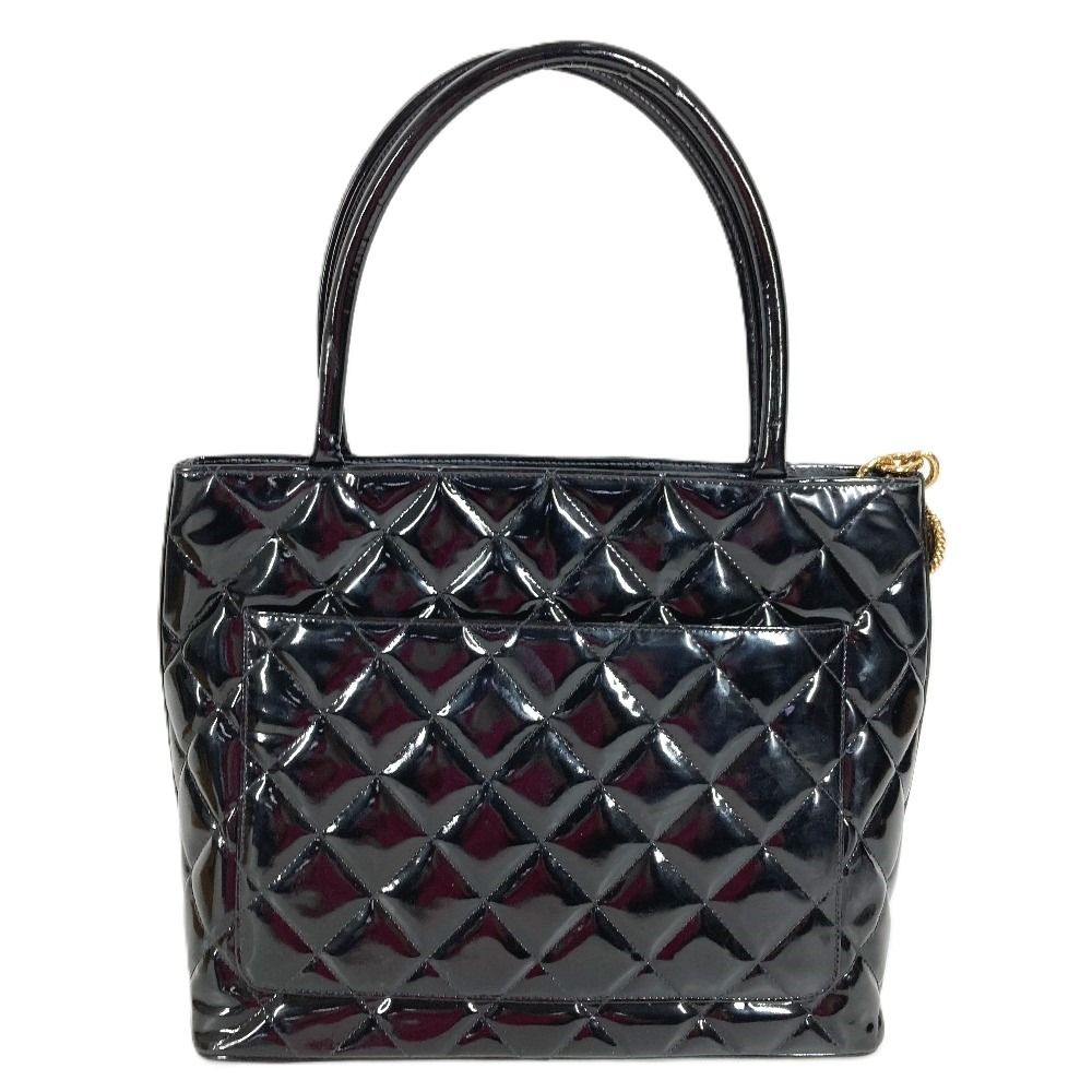 Chanel Tote Reissue Enamel Black — view 3