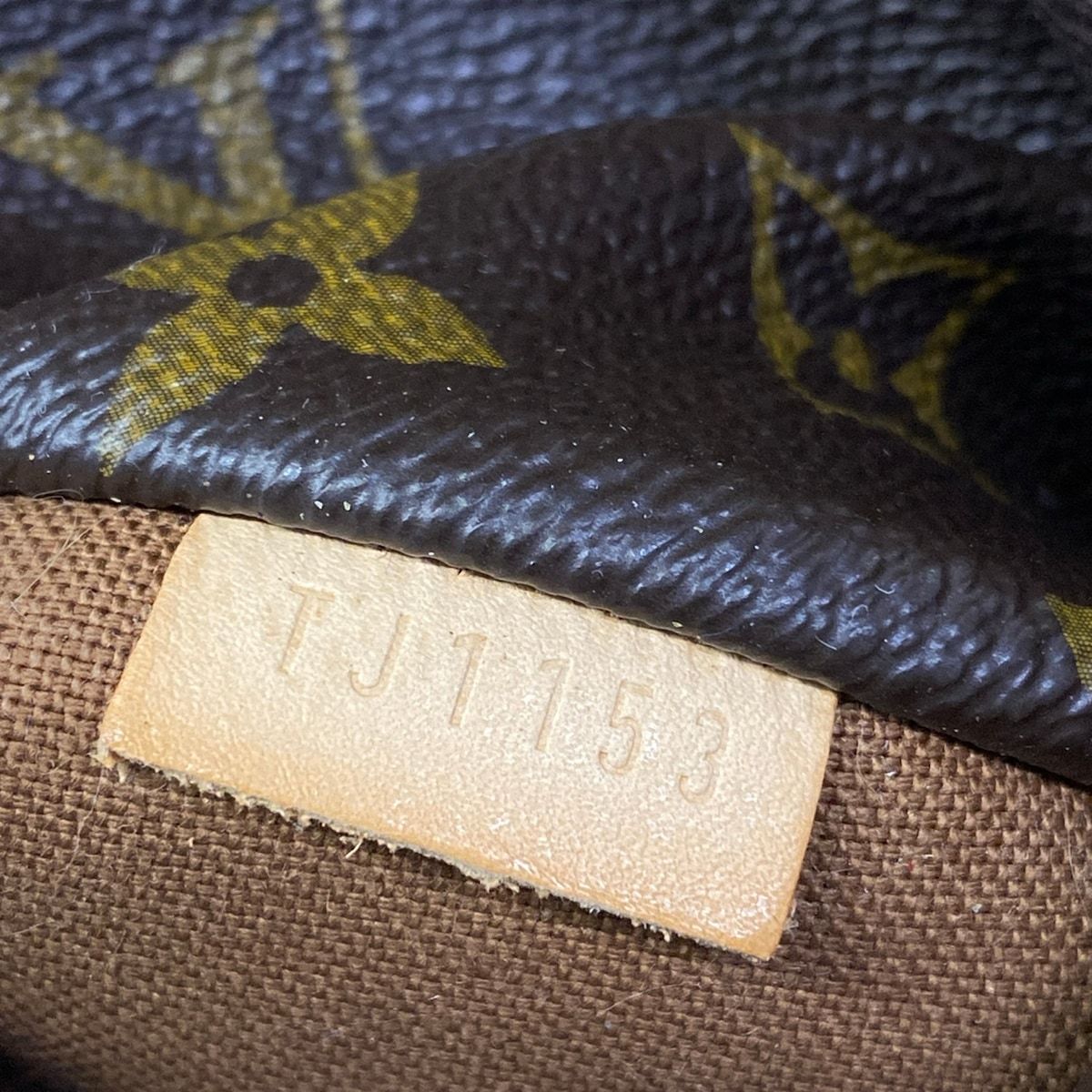 Louis Vuitton Shoulder Bag Monogram Totally — view 9