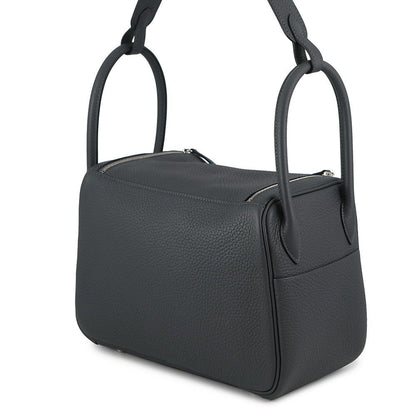 Hermes Handbag Lindy 26 Grimisty Silver Taurillon Clemence 2-Way — view 2