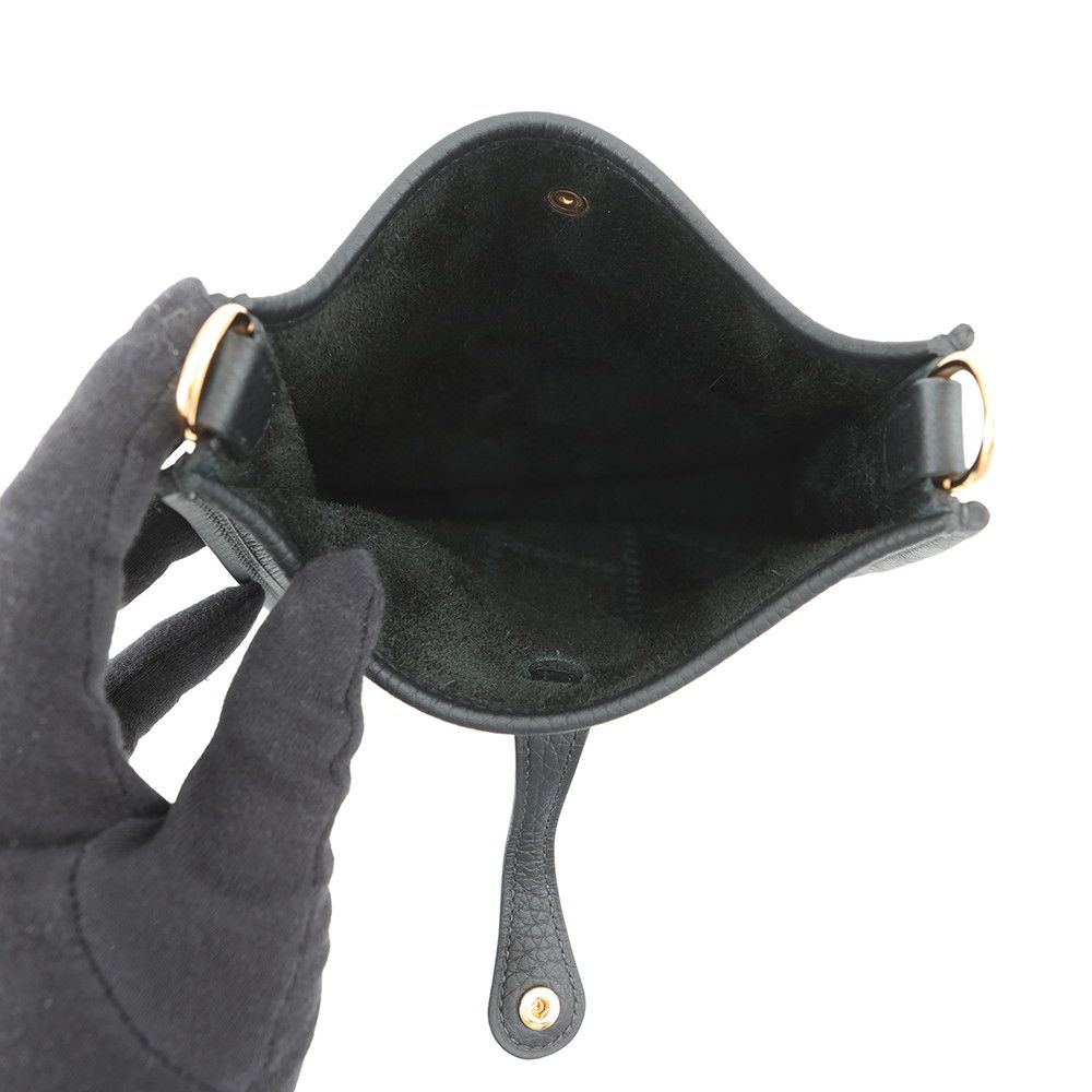 Hermes Shoulder Bag Evelyne TPM 111 cm Amazon Black Gold Taurillon Clemence — view 4