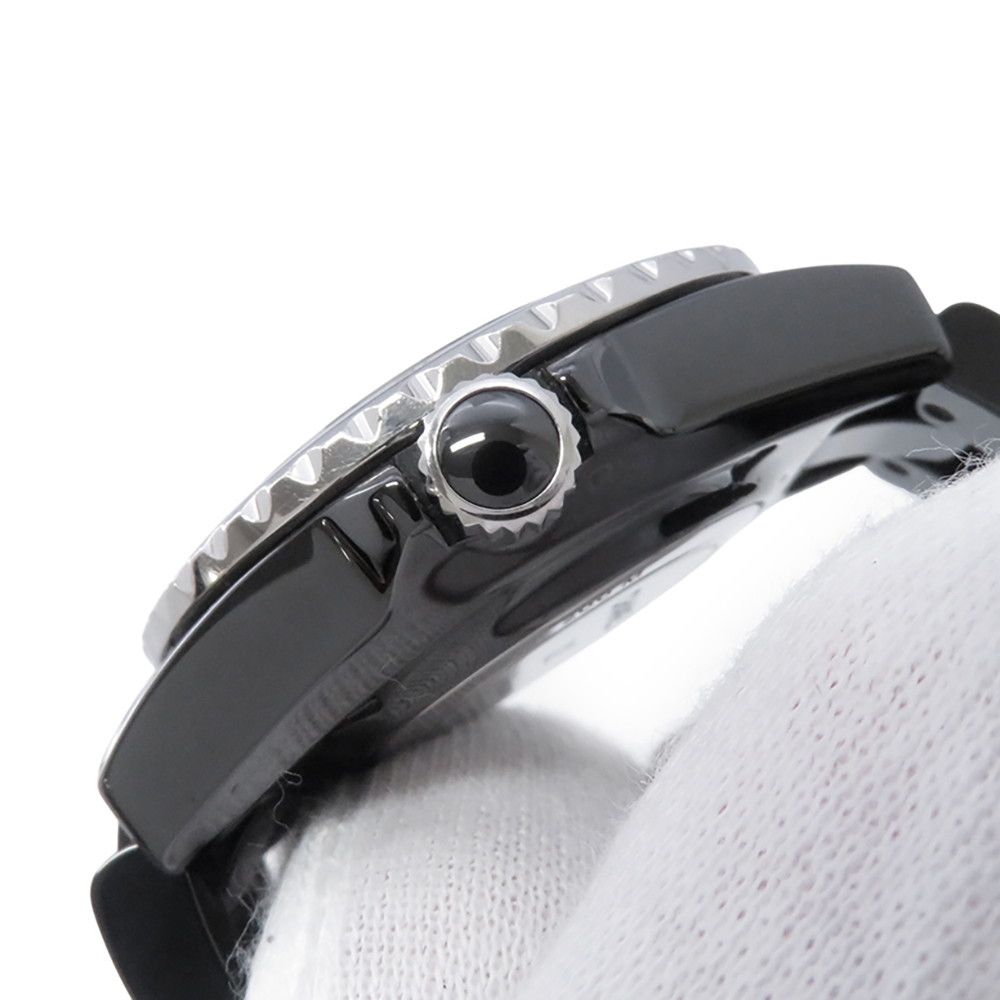 Chanel Watch Black Dial Quartz — view 6