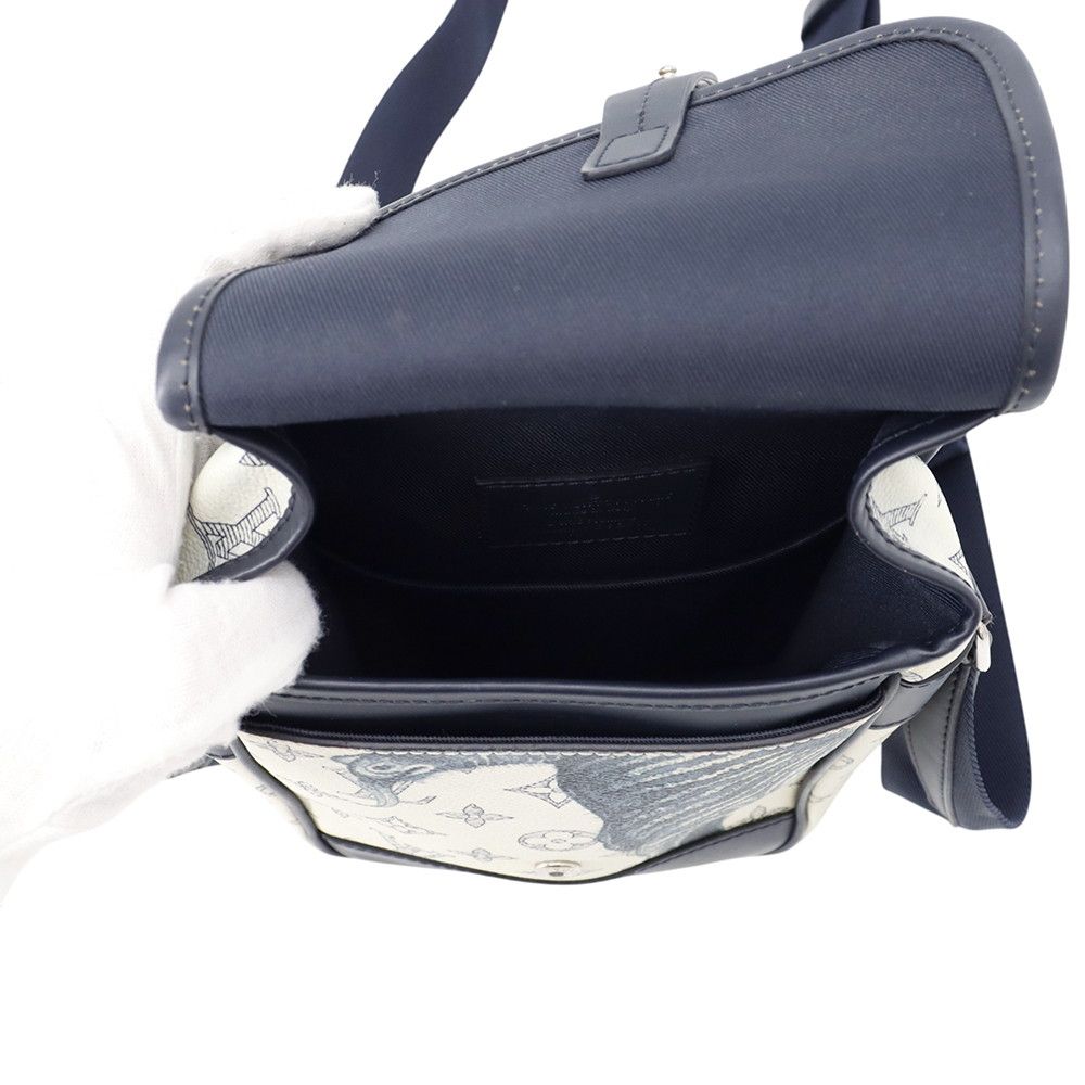 Louis Vuitton Shoulder Bag Messenger BB Monogram Savannah White — view 5