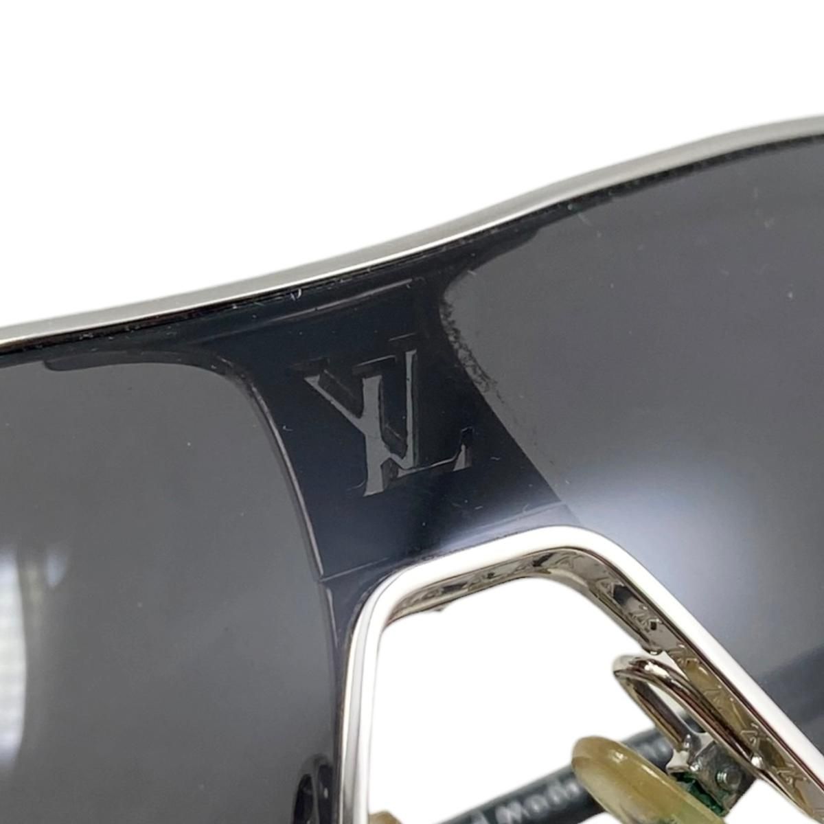 Louis Vuitton Sunglasses Conspiration Mask Homme LV Logo Black Silver Eyewear — view 5