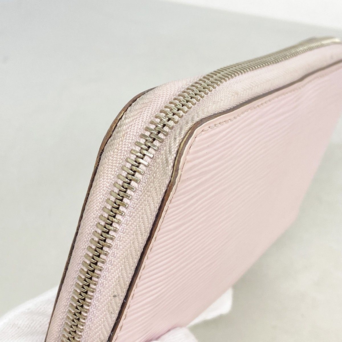 Louis Vuitton Wallet Epi Zippy Gimove — view 5