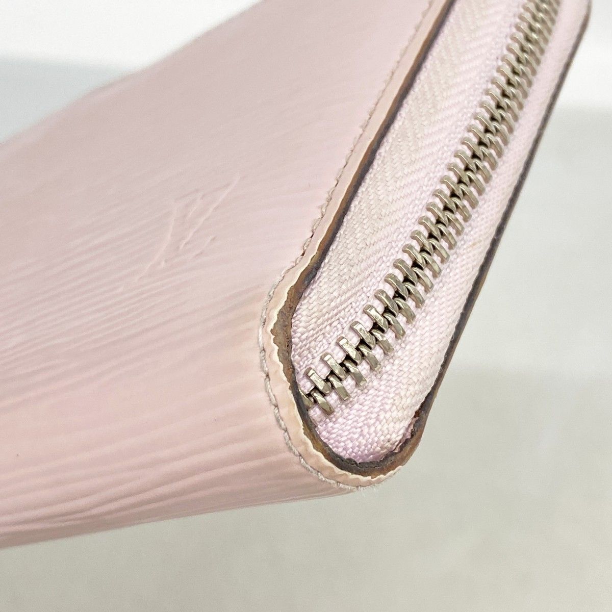 Louis Vuitton Wallet Epi Zippy Gimove — view 6