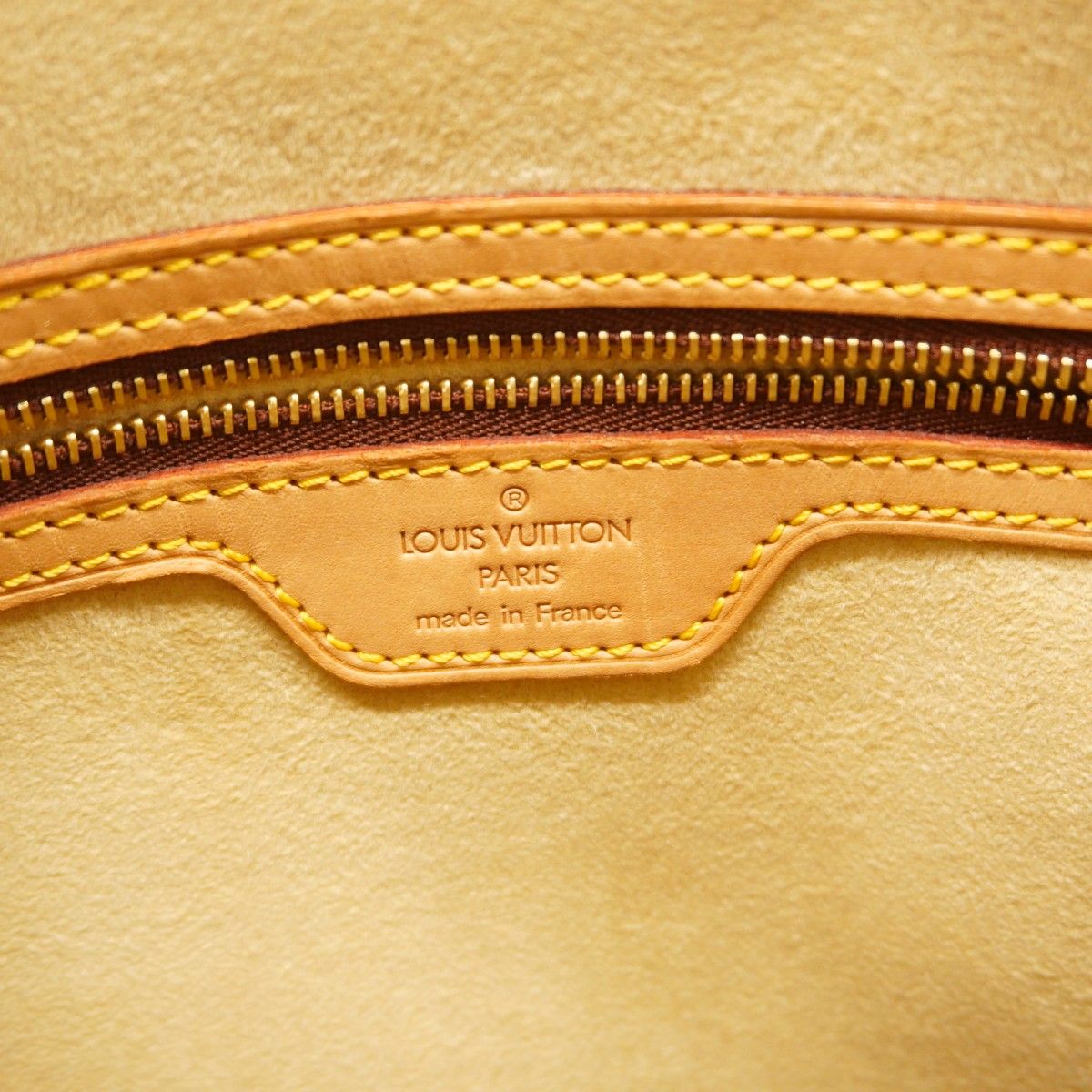 Louis Vuitton Shoulder Bag Monogram Looping GM Brown — view 5