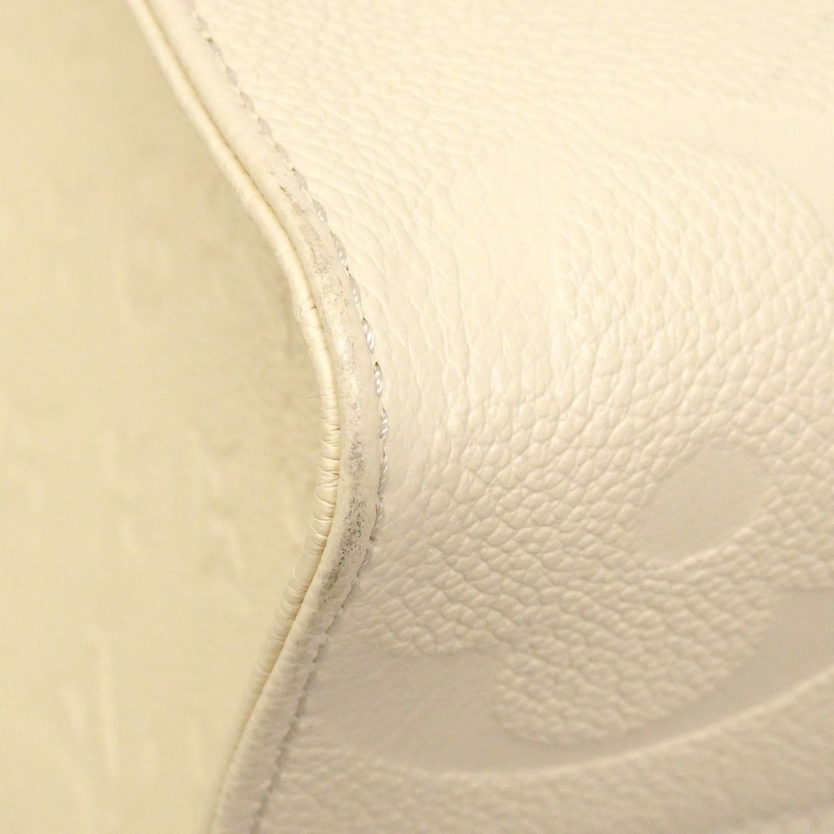Louis Vuitton Tote Monogram Empreinte On The Go Cream 2-Way — view 7