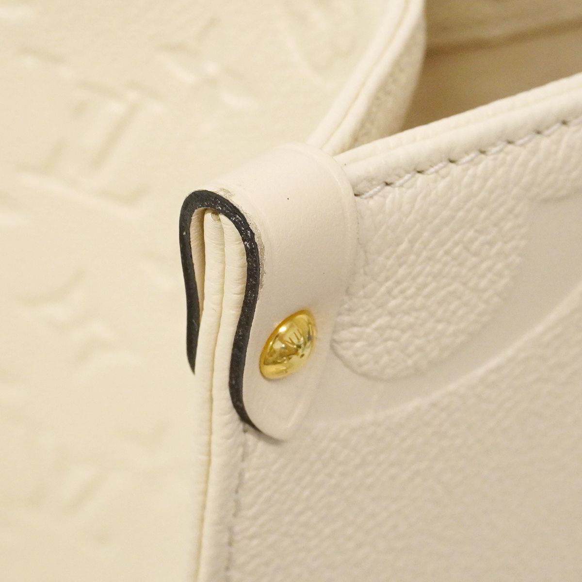 Louis Vuitton Tote Monogram Empreinte On The Go Cream 2-Way — view 6