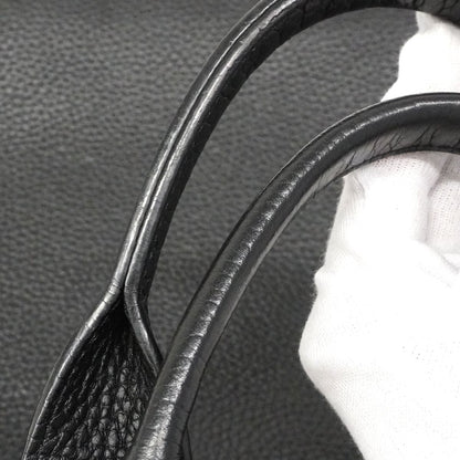 Louis Vuitton Tote Taurillon Cabas Voyage NV Black — view 8