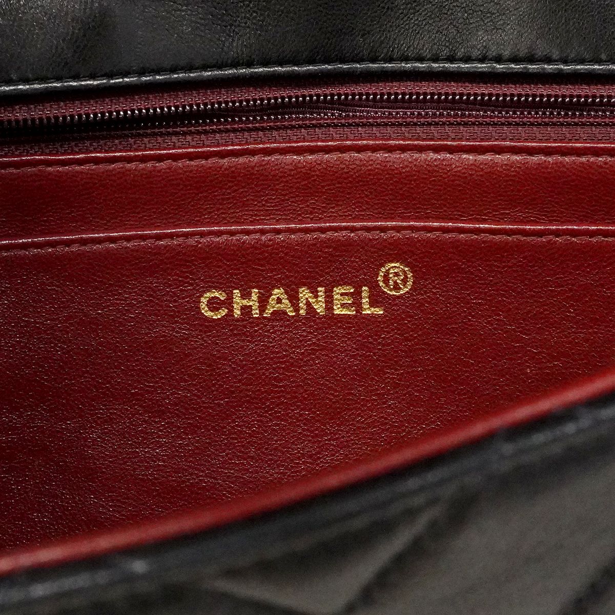 Chanel Shoulder Bag Diana Lambskin Black Gold — view 5