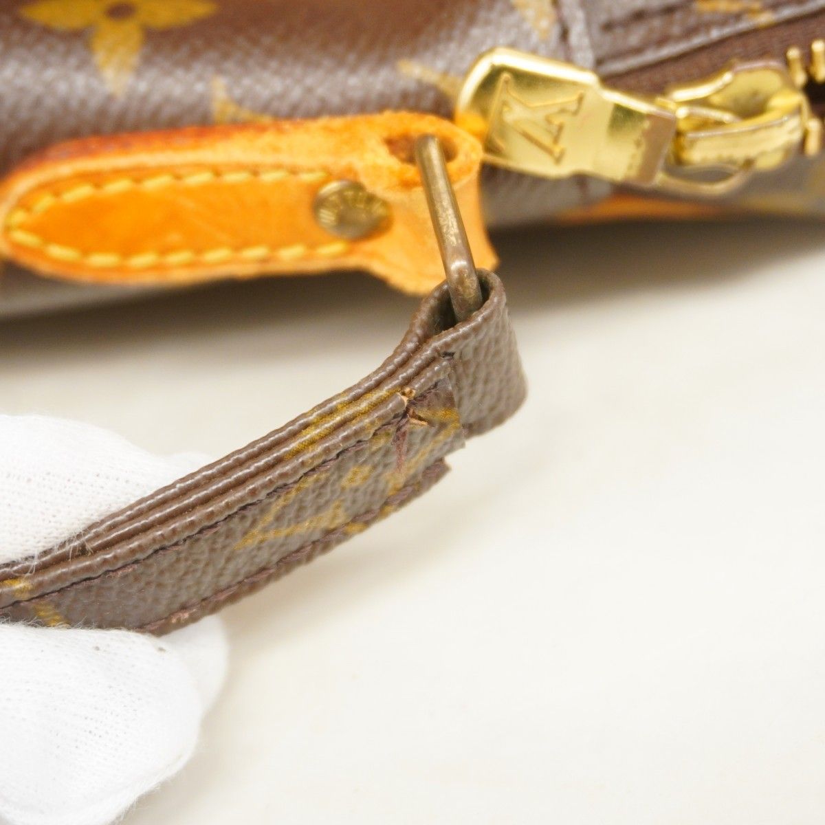 Louis Vuitton Shoulder Bag Monogram Amazon Brown — view 9