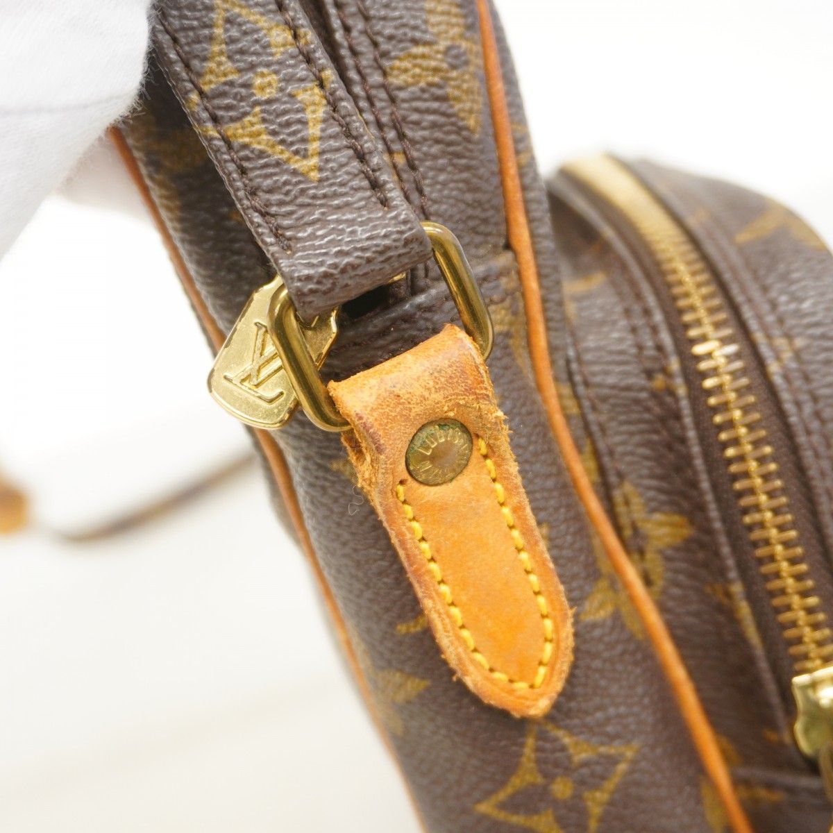 Louis Vuitton Shoulder Bag Monogram Amazon Brown — view 9