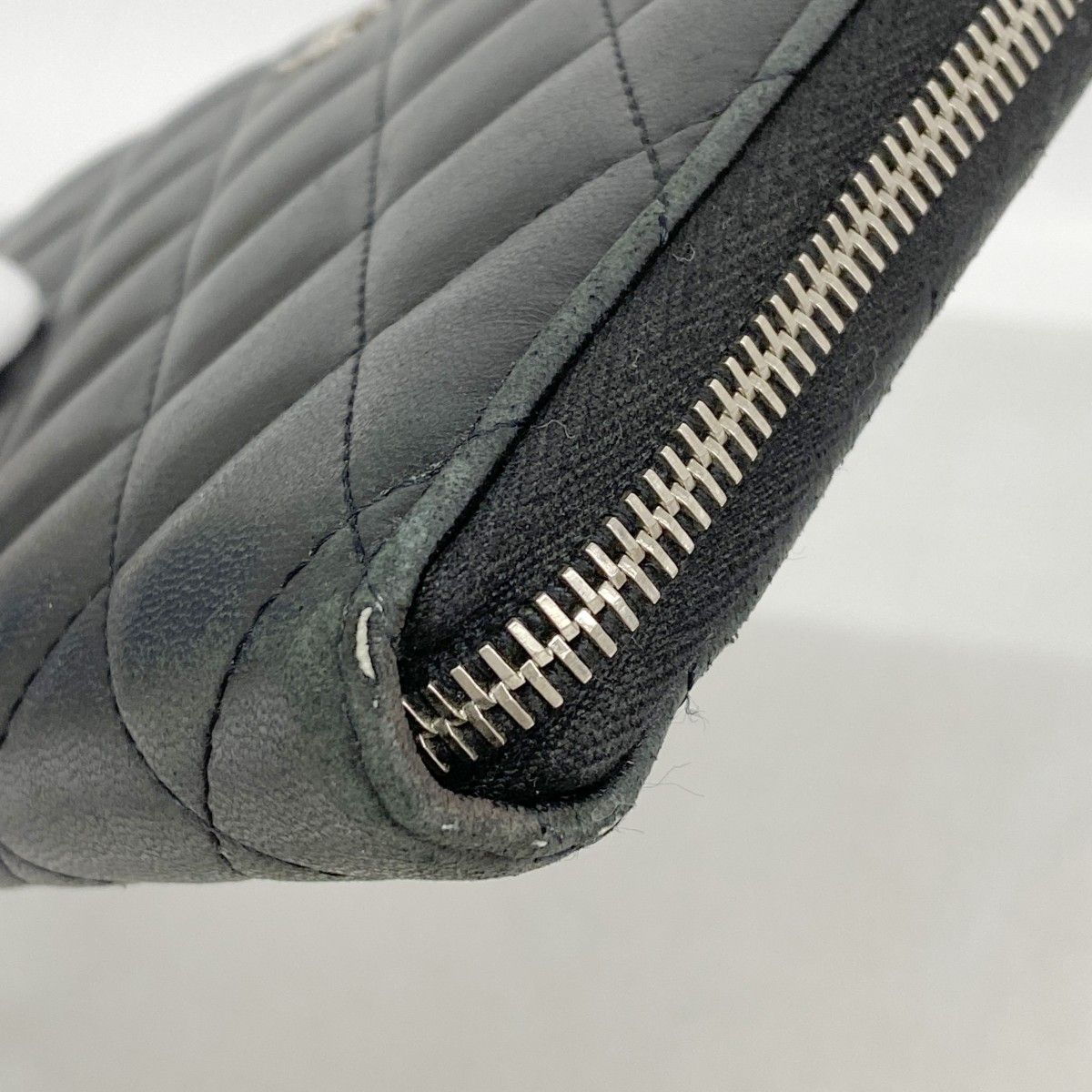 Chanel Wallet Quilted Lambskin Black Silver — view 5