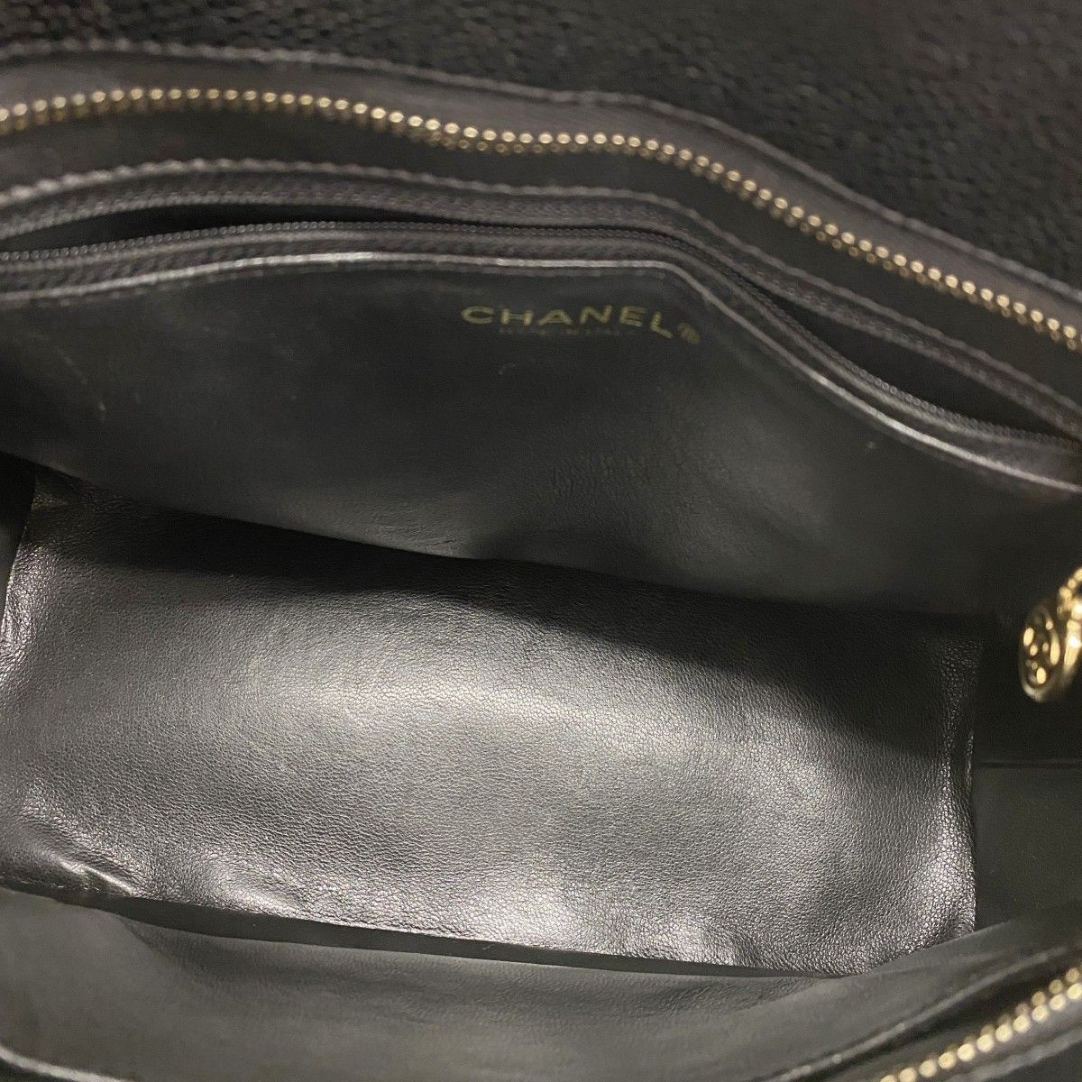 Chanel Tote Reissue Caviar Leather Black Gold — view 4