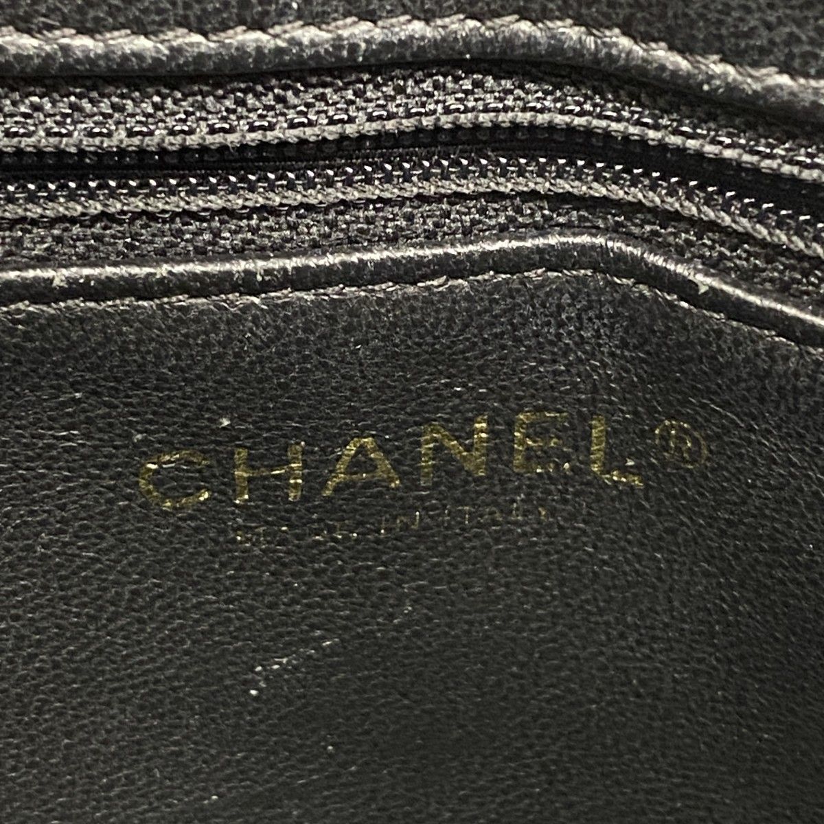 Chanel Tote Reissue Caviar Leather Black Gold — view 5