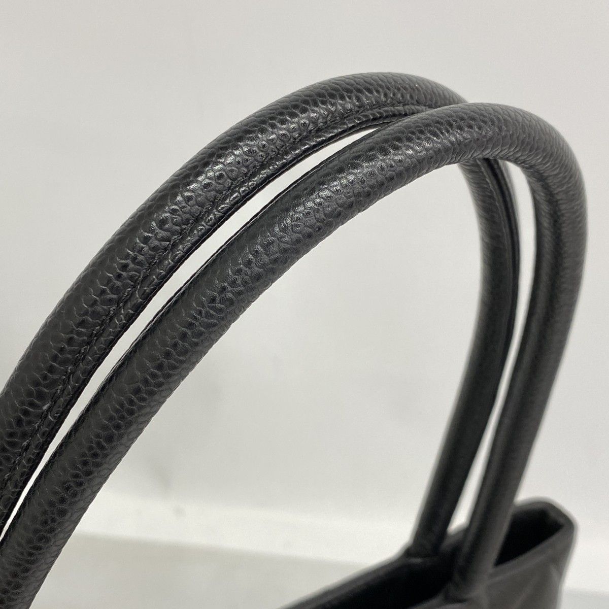 Chanel Tote Reissue Caviar Leather Black Gold — view 8