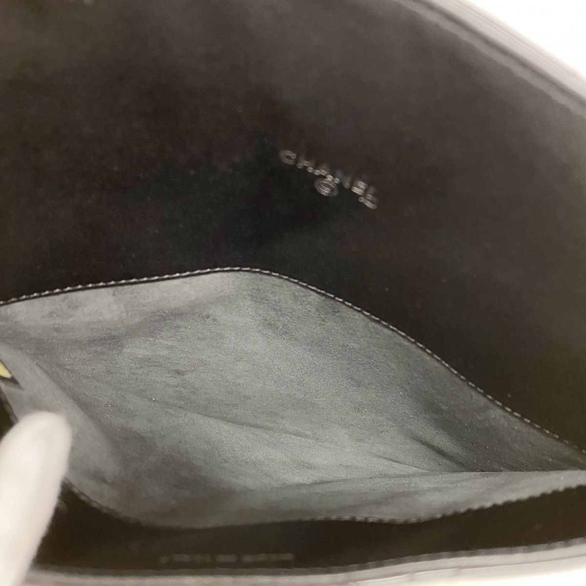 Chanel iPad Case Quilted Patent Leather Black Silver — view 4