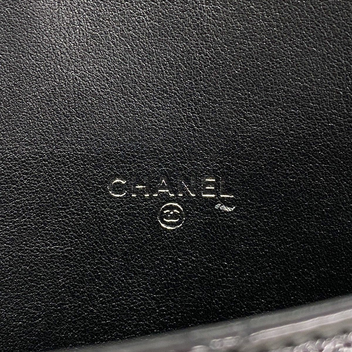 Chanel iPad Case Quilted Patent Leather Black Silver — view 5