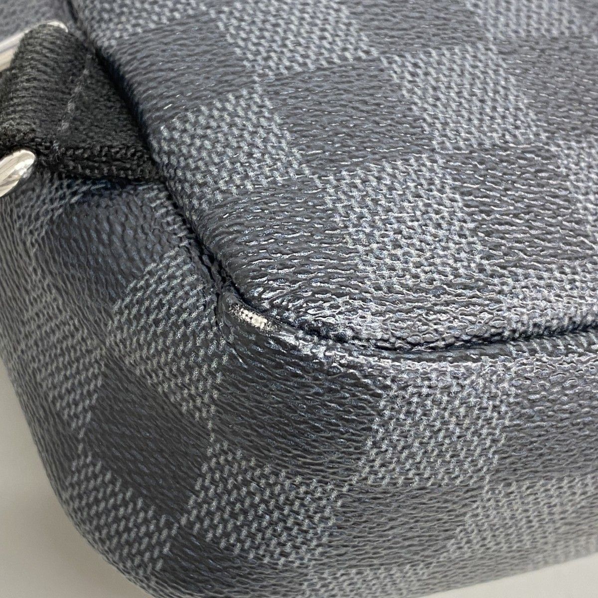 Louis Vuitton Belt Bag Damier Graphite Avenue Black Gray — view 6