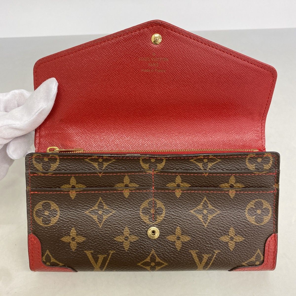 Louis Vuitton Wallet Monogram Retiro Portefeuille Sarah Brown Cerise — view 9