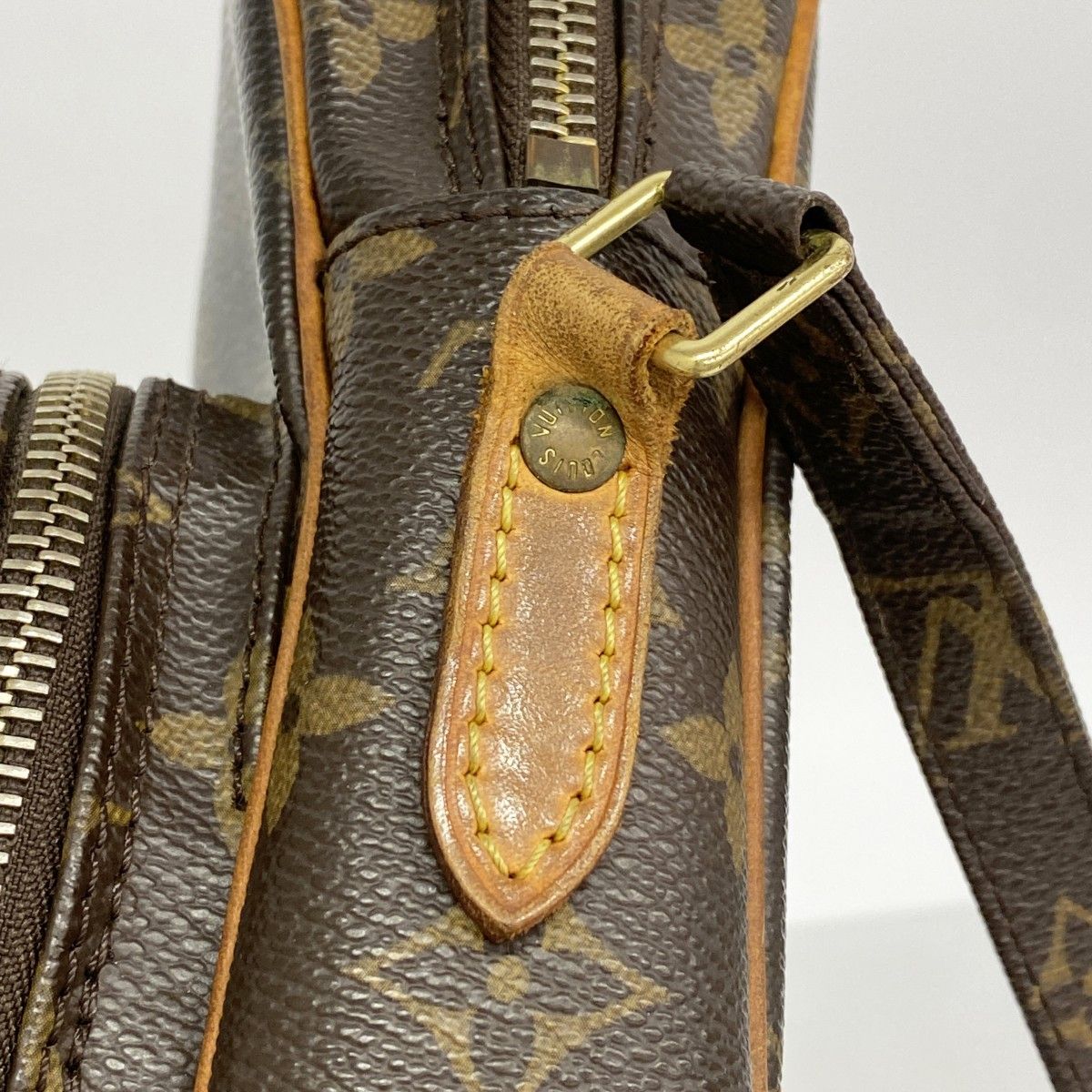 Louis Vuitton Shoulder Bag Monogram Amazon Brown — view 7