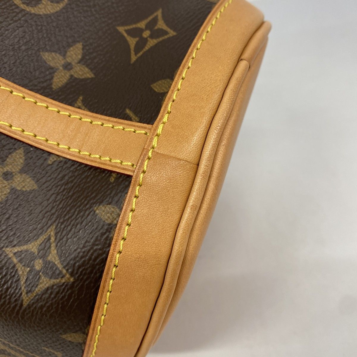 Louis Vuitton Handbag Monogram Duffle Brown 2-Way — view 7