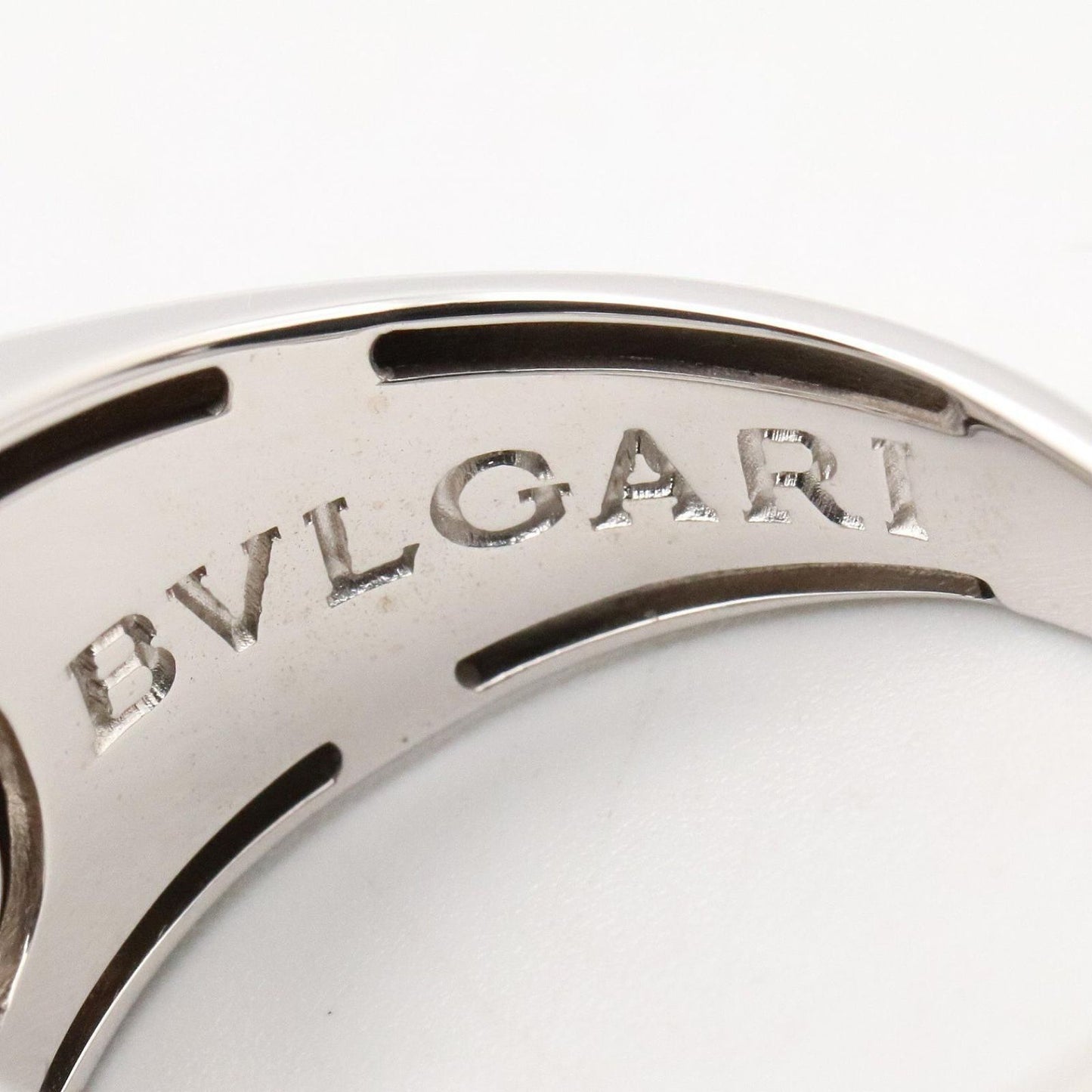 Bvlgari Ring Parentesi Diamond 18k White Gold — view 4