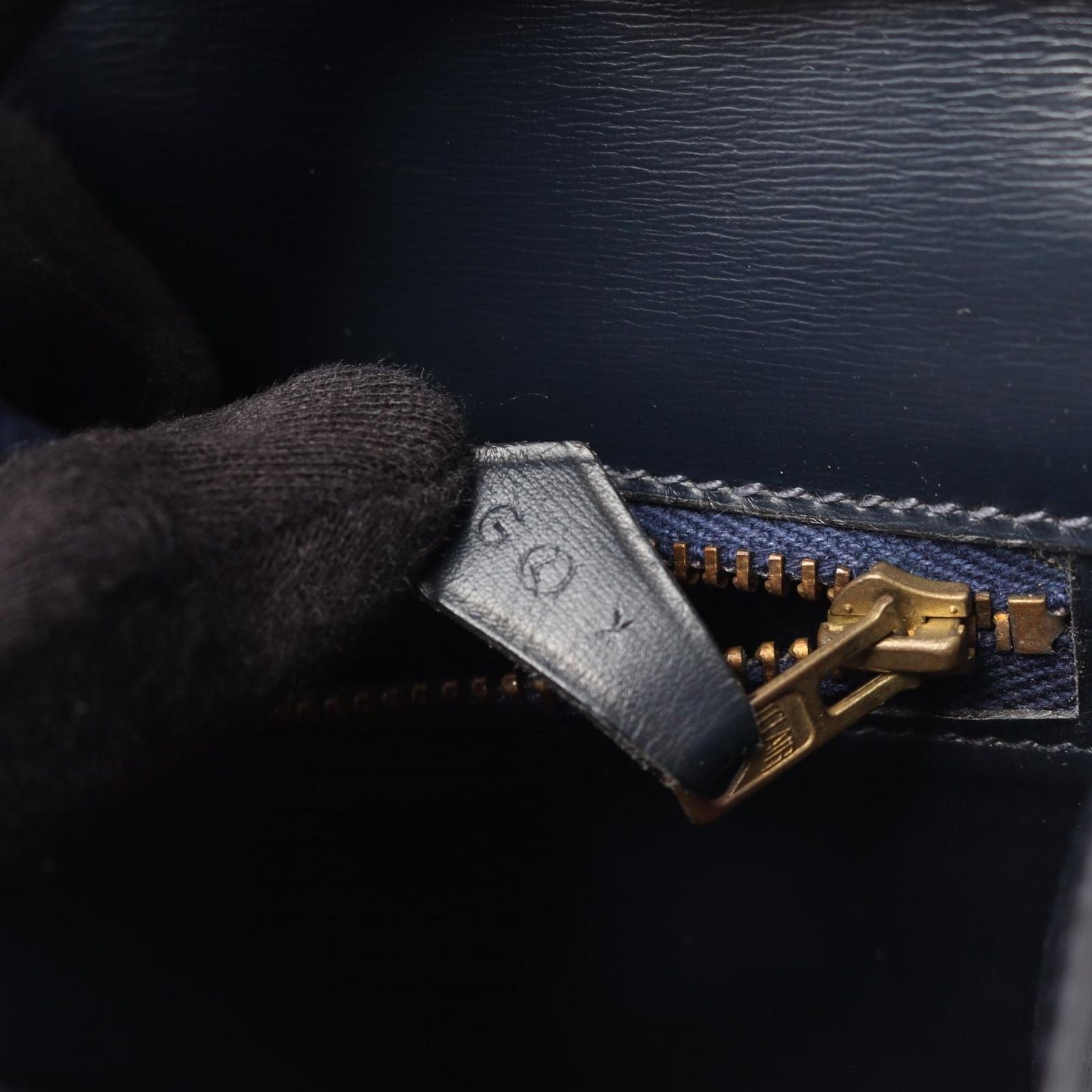 Hermes Shoulder Bag Vintage Tassel Blue Indigo Calf — view 5