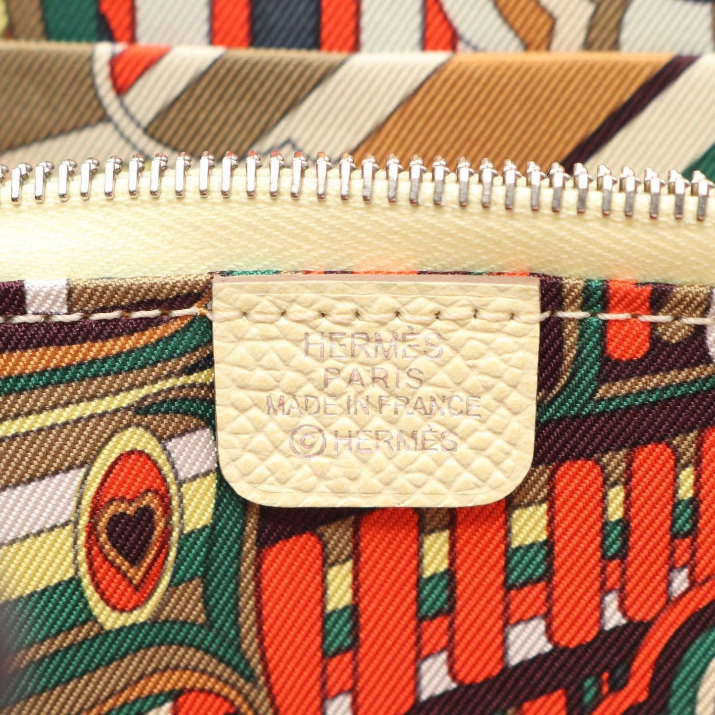 Hermes Round Wallet Azap Silk in Long Jaune Milton Poussin Azapp — view 4