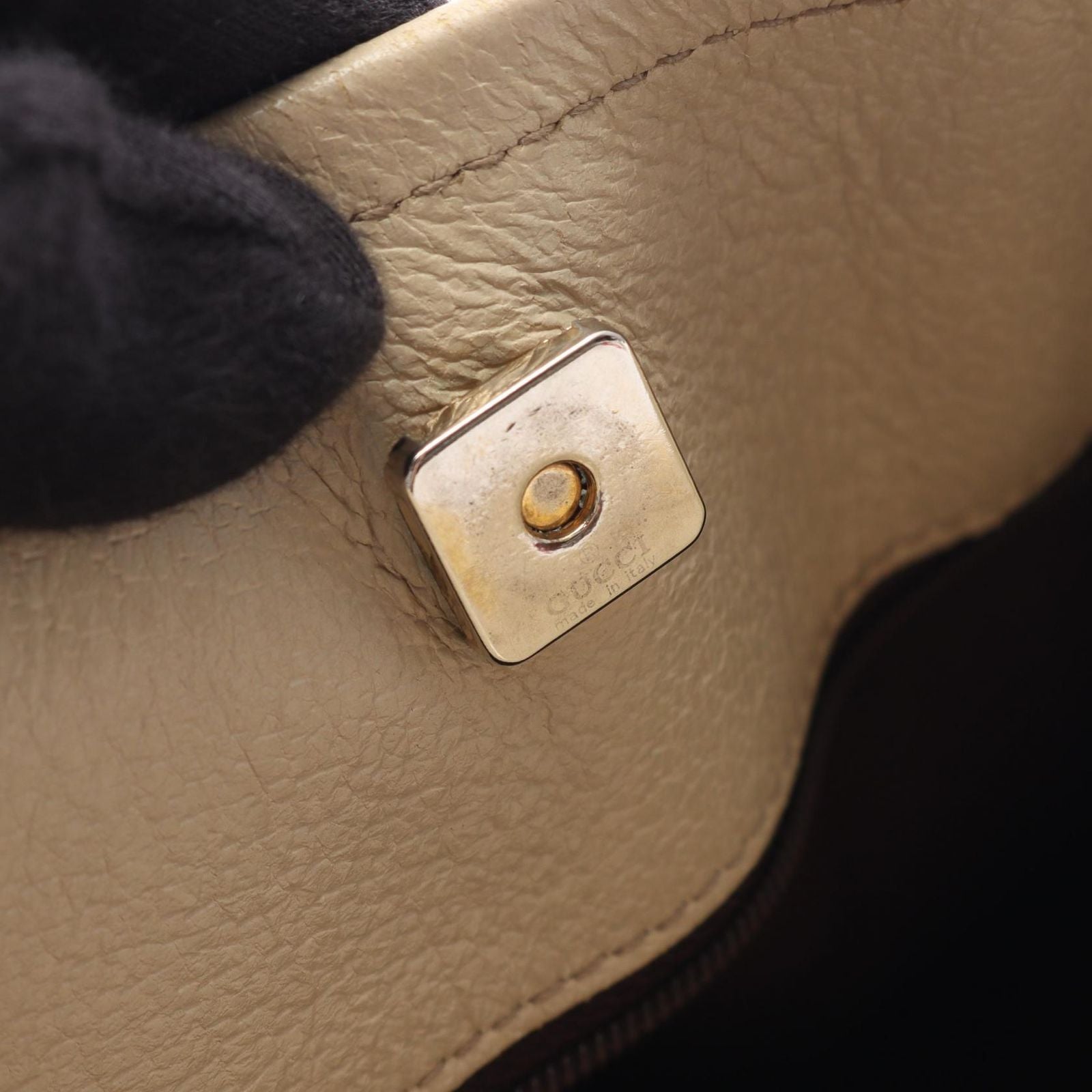 Gucci Shoulder Bag GG Canvas Beige White — view 5