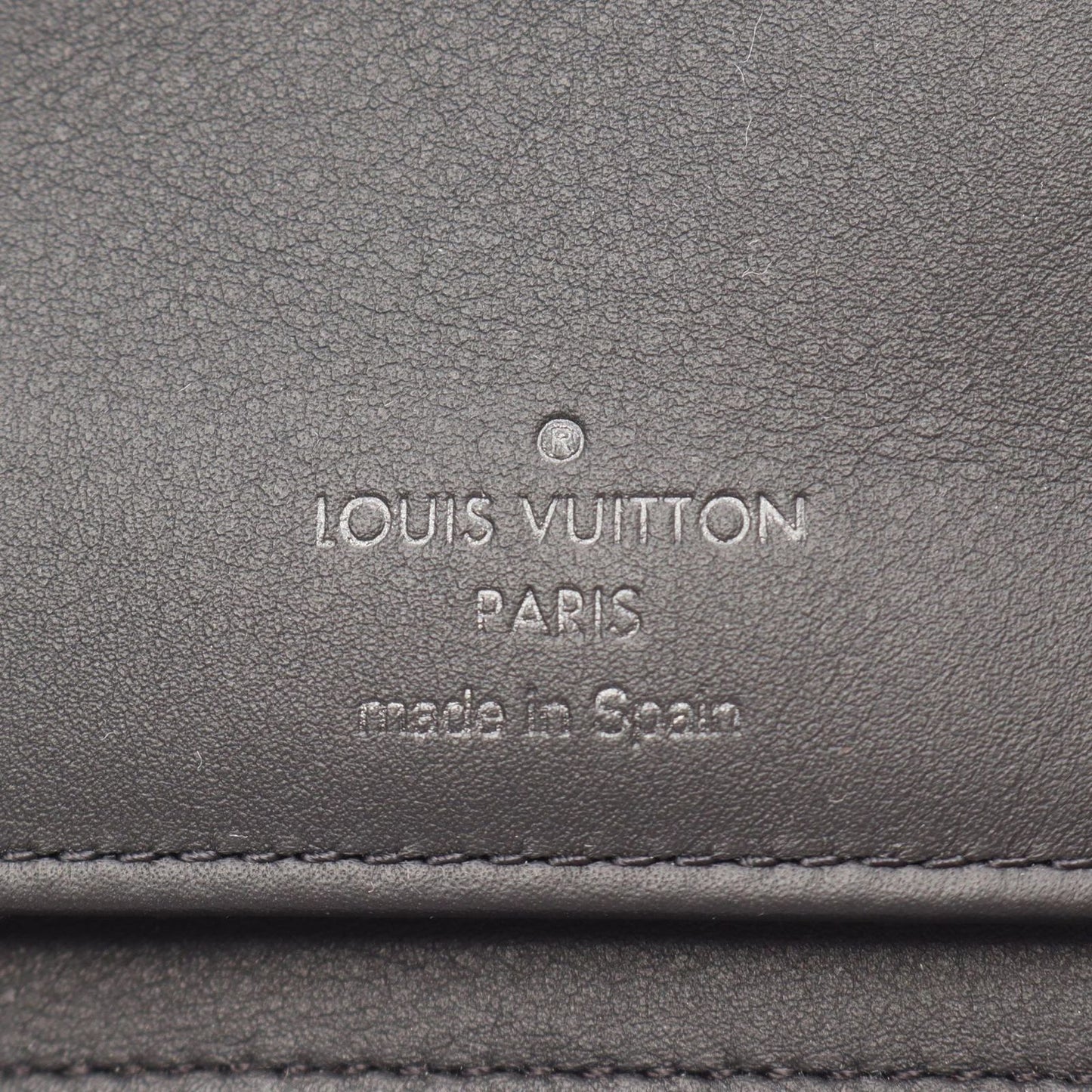 Louis Vuitton Round Wallet Zippy Vertical Noir Leather — view 5