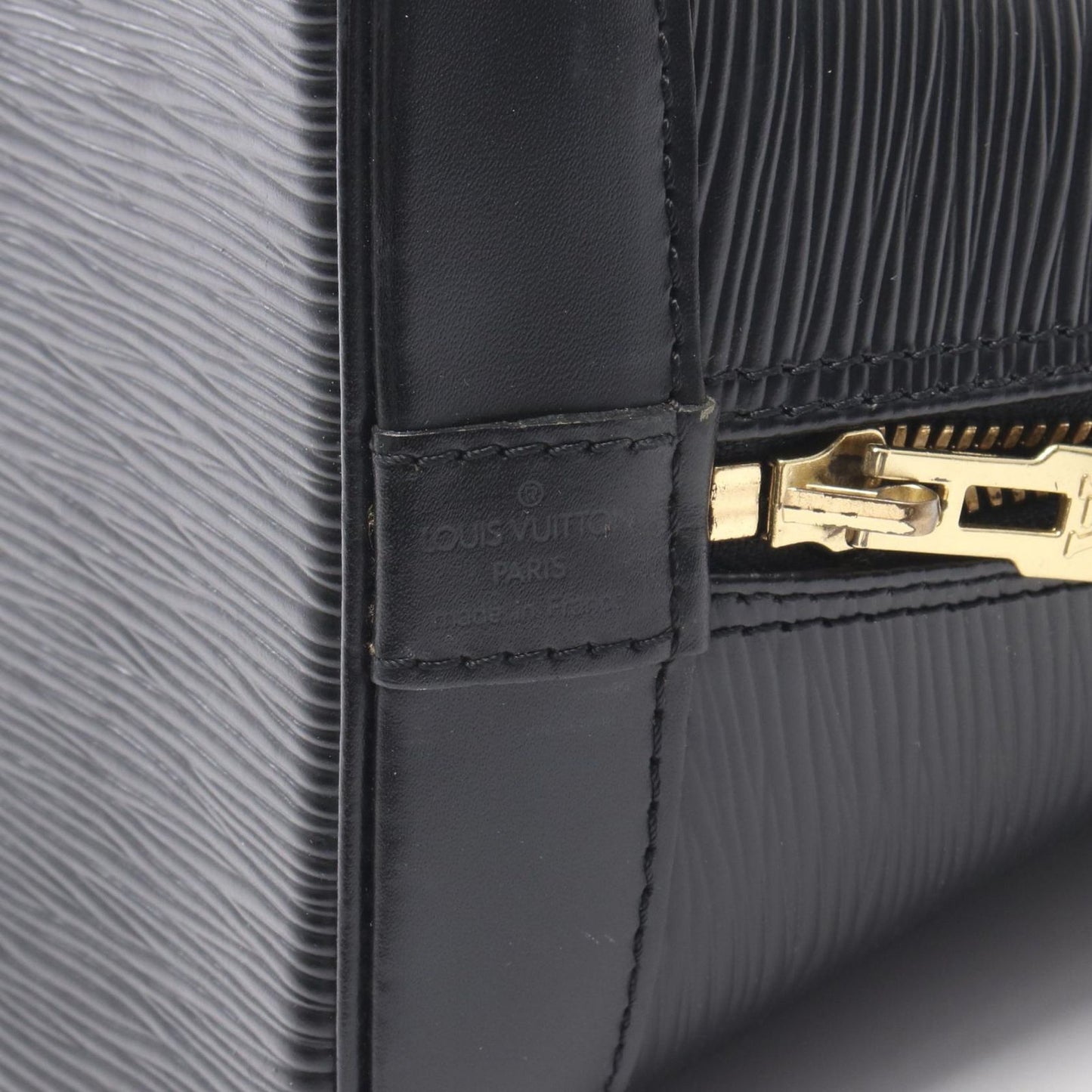 Louis Vuitton Handbag Alma Noir Leather — view 4