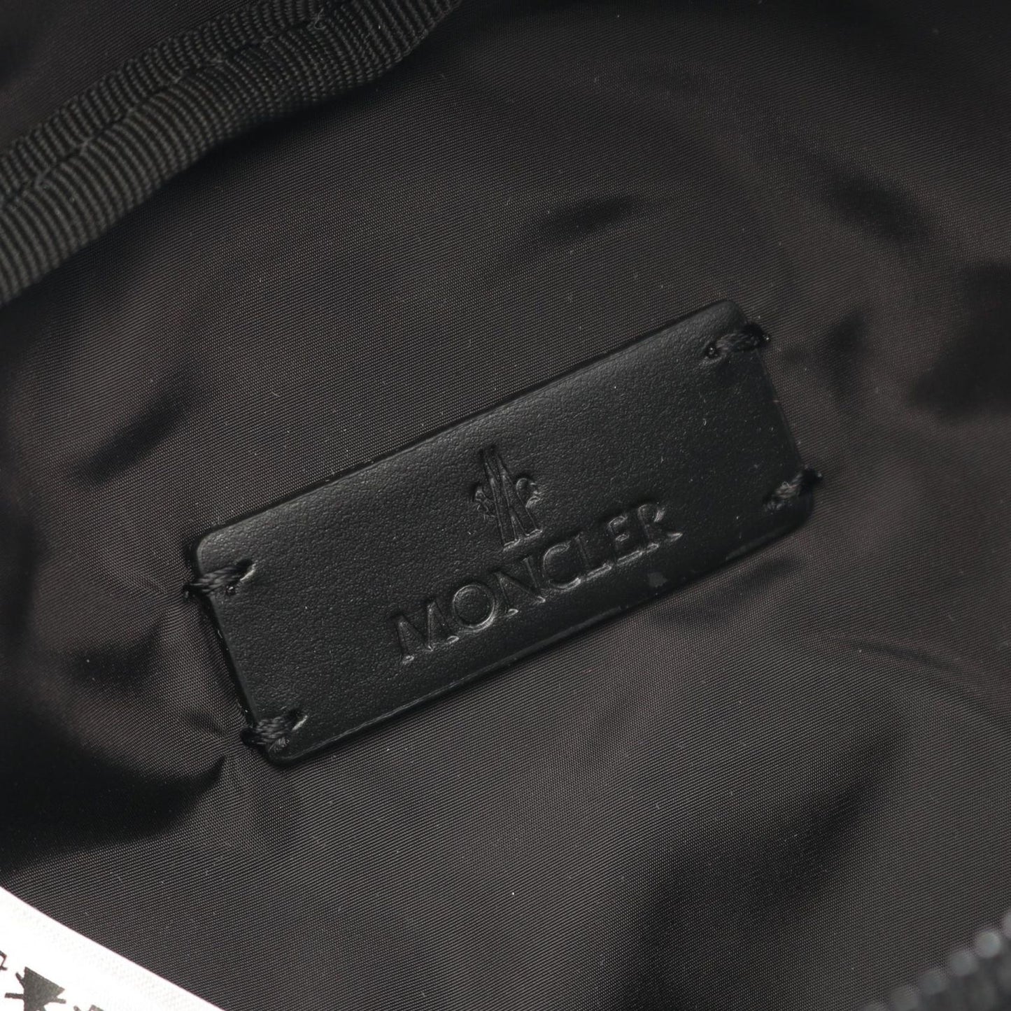 Moncler Waist Bag Durance Small Black Nylon Leather — view 4