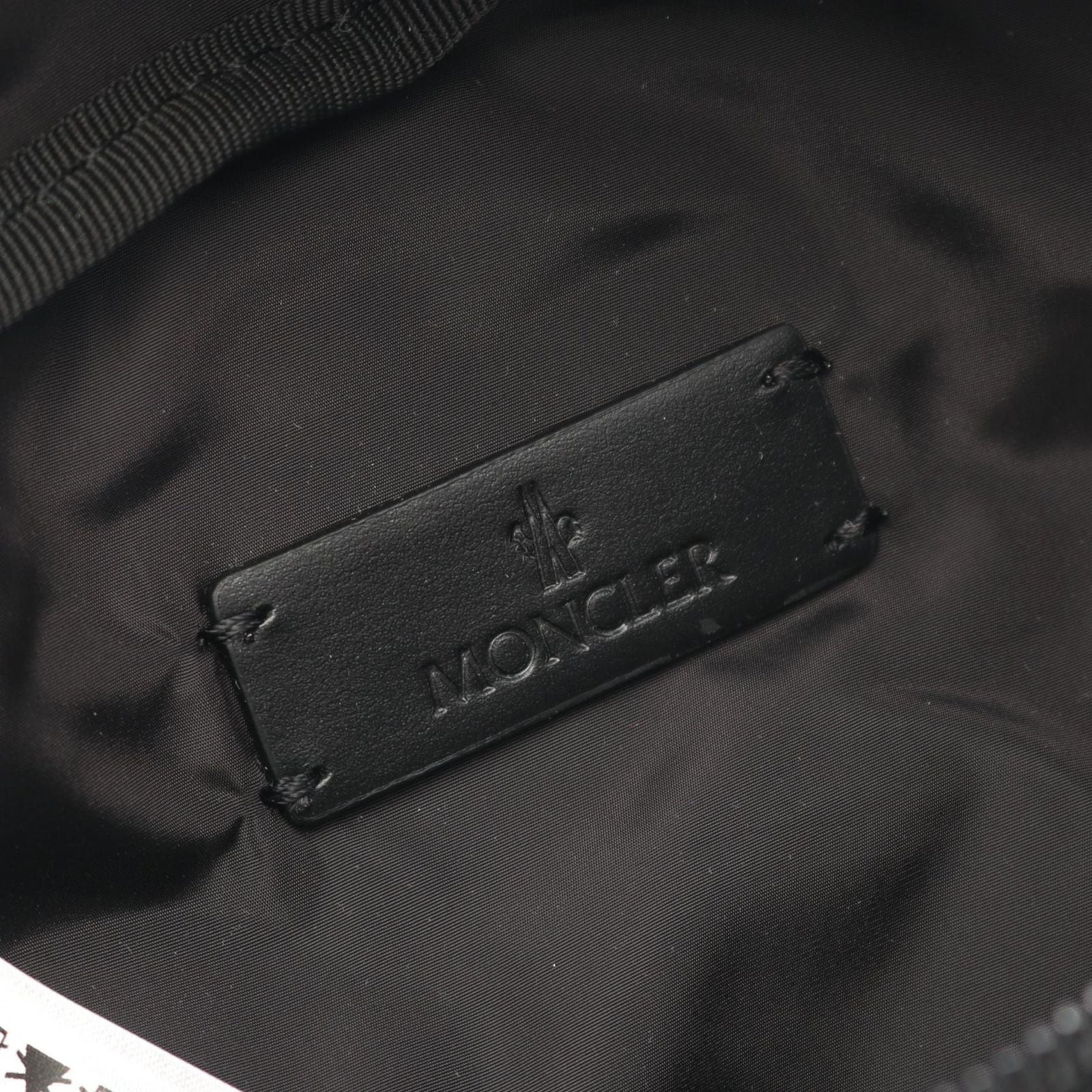 Moncler Waist Bag Durance Small Black Nylon Leather — view 4