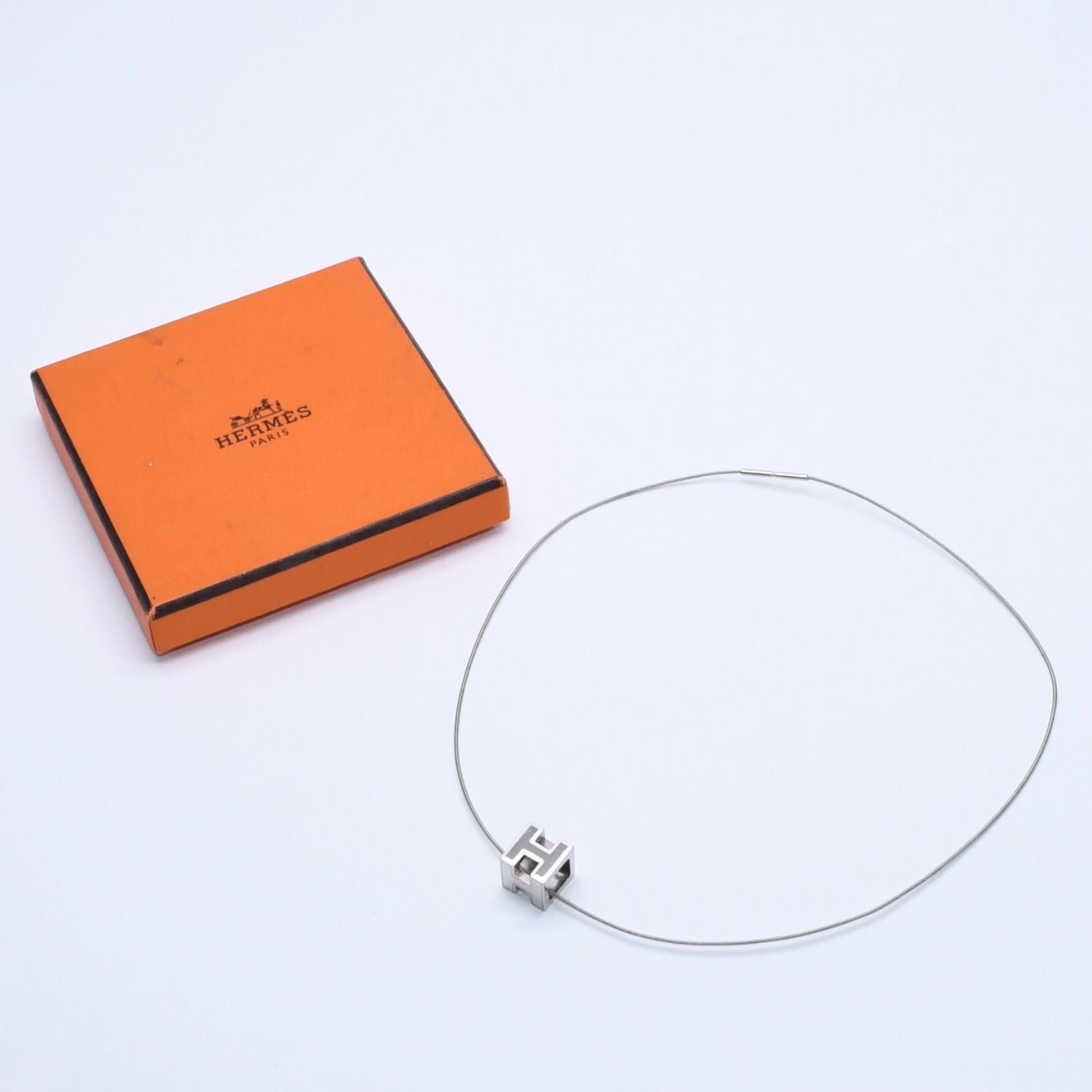 Hermes Cage D'h Cube Wire Necklace Silver