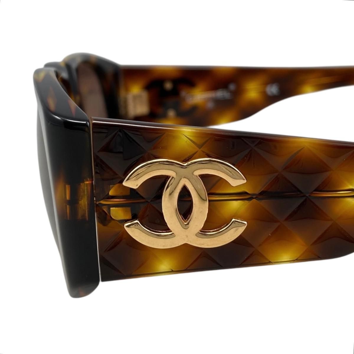 Chanel Sunglasses Quilted CC Logo Tortoiseshell Pattern Brown Gold Eyewear — view 5